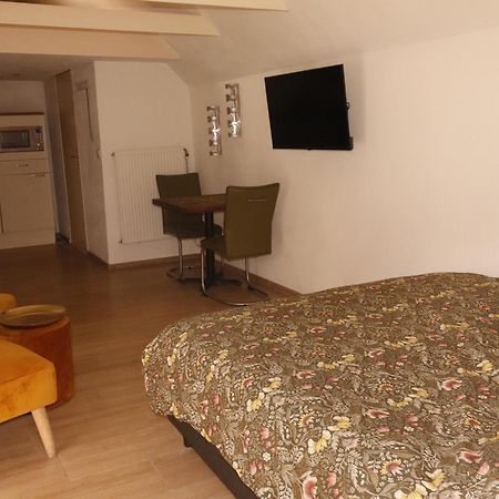 Studio Het Grenspaaltje Nijeveen 외부 사진